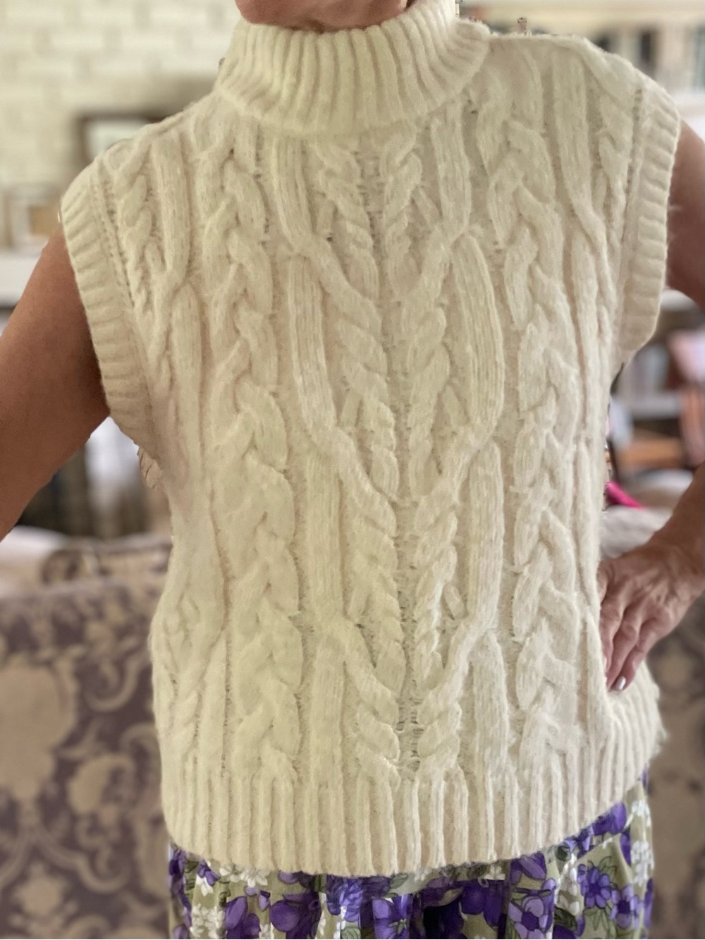 Cream Beige Cable-Knit Sleeveless Mock Turtleneck Sweater Vest A New Day Sz Med